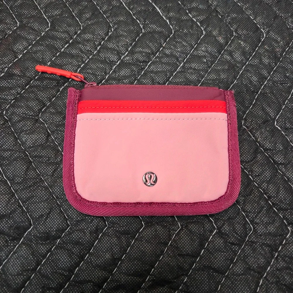 Lululemon True Identity Card Case Pink Red Recycled Nylon Zip Wallet